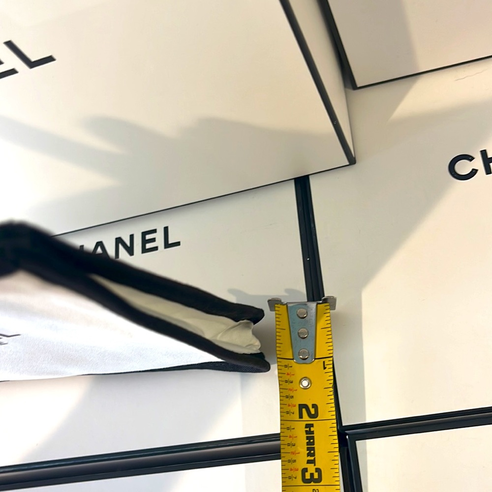 Chanel Make up set - Picture 9 of 10